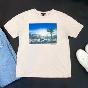 Forever 21 Joshua Tree Graphic Tee Short Sleeve in Cream - Size Med